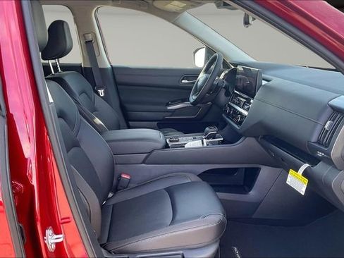 New 2026 Nissan Pathfinder SL image 11