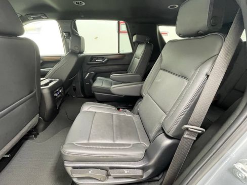 Used 2025 GMC Yukon Denali AWD/4WD image 12