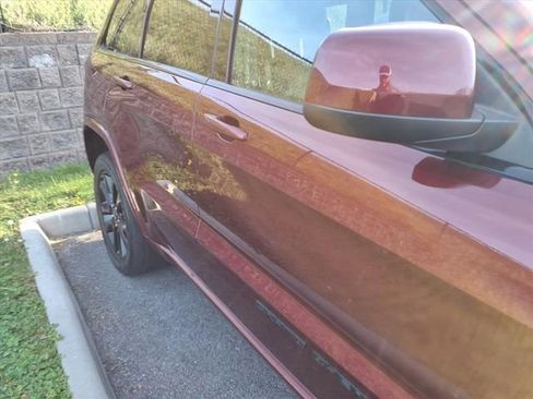 Used 2021 Jeep Grand Cherokee Laredo X image 5