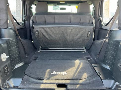 Used 2017 Jeep Wrangler Sport image 45