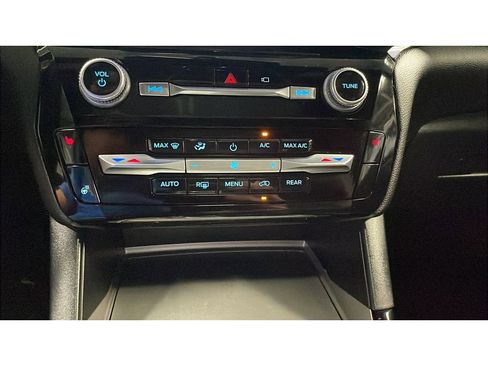 Used 2022 Ford Explorer ST-Line w/ Class IV Trailer Tow Package image 13