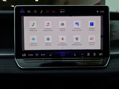 Used 2026 Volkswagen Tiguan SE FWD image 31