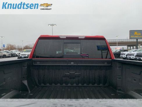 Used 2021 Chevrolet Silverado 1500 LT Trail Boss w/ Convenience Package II image 6