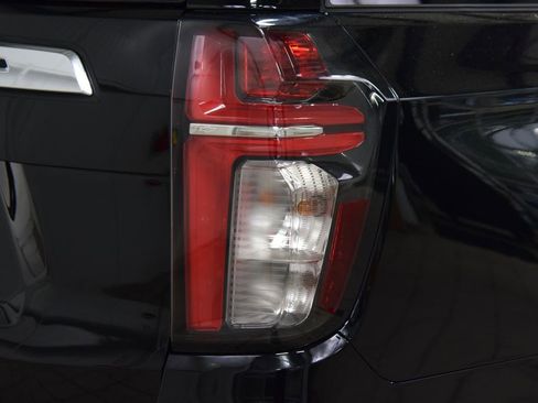 Used 2023 Chevrolet Tahoe High Country AWD/4WD image 19