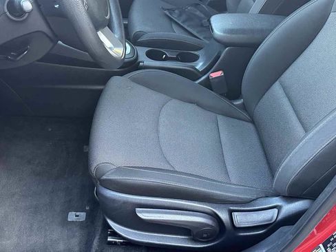 Used 2022 Kia Forte LXS w/ LXS Technology Package image 20