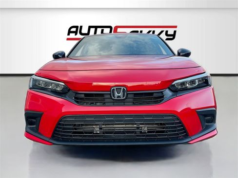 Used 2023 Honda Civic Sport image 2