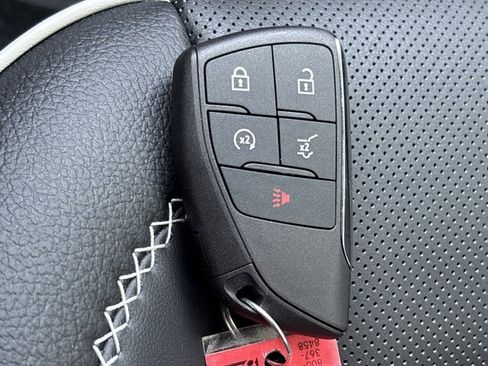 Used 2025 GMC Acadia Denali w/ LPO, Floor Liner Package image 45