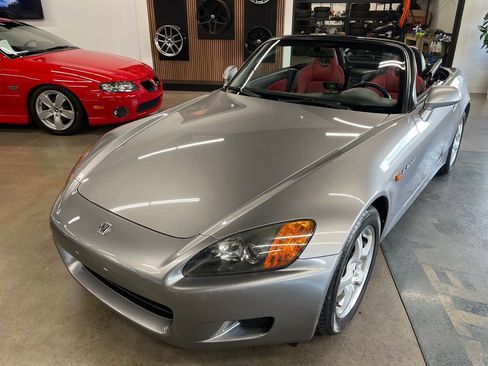 Used 2001 Honda S2000 image 2