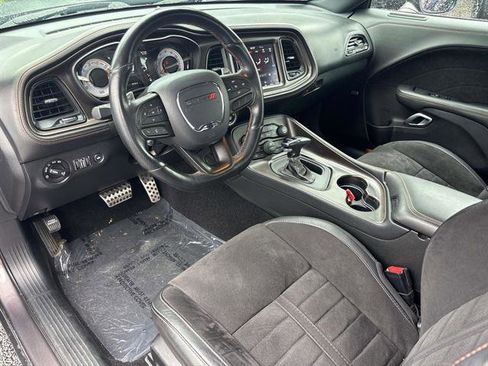 Certified 2020 Dodge Challenger R/T image 9