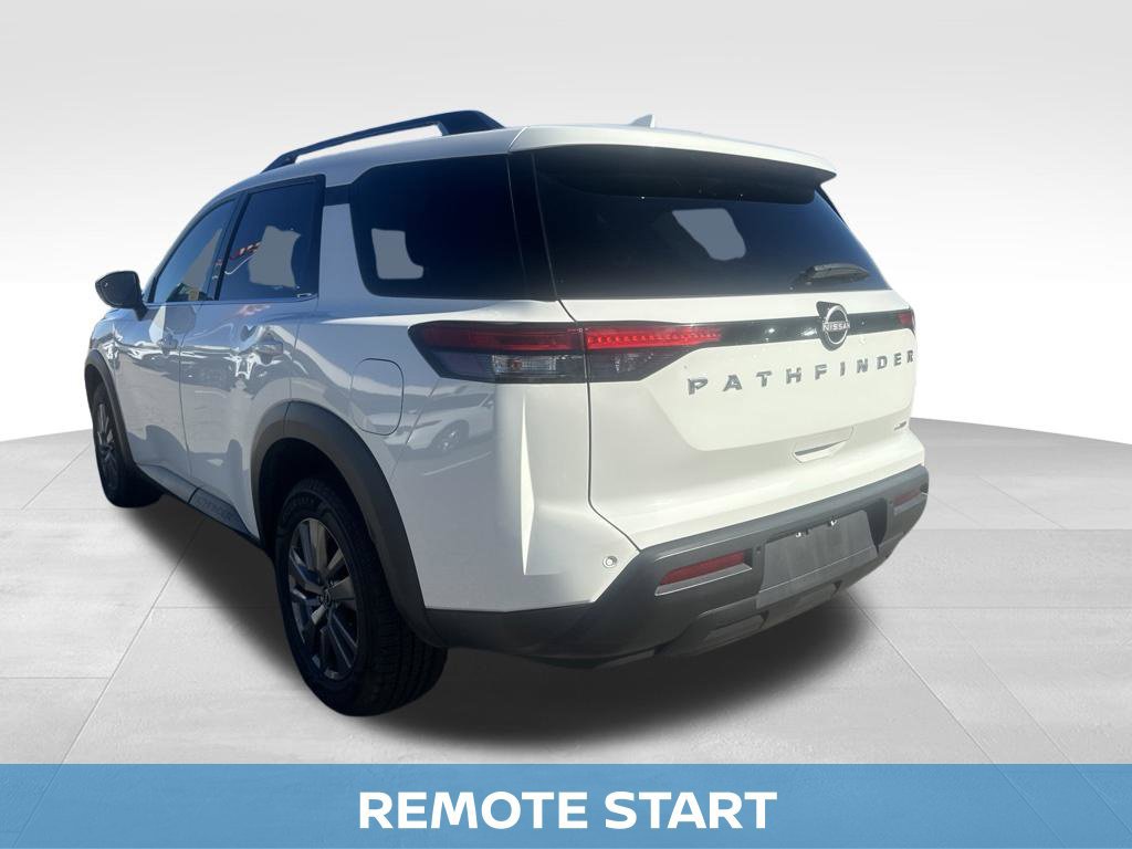 Used 2025 Nissan Pathfinder SV AWD/4WD image 6
