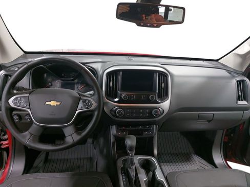 Used 2022 Chevrolet Colorado LT w/ LT Convenience Package AWD/4WD image 9