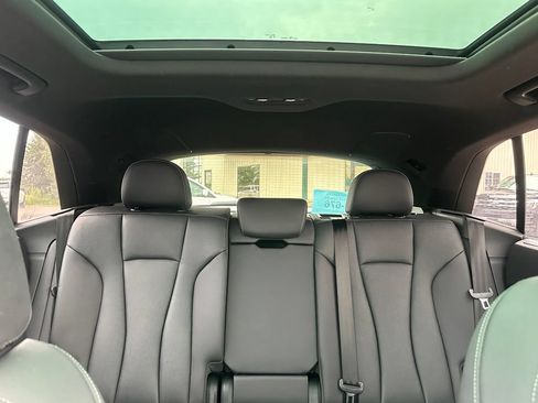 Used 2023 Audi Q8 Premium Plus w/ Premium Plus Package AWD/4WD image 33