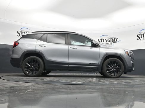 Used 2023 GMC Terrain SLE w/ Driver Convenience Package FWD image 33
