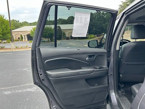 Used 2020 Honda Pilot Elite image 63