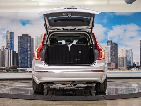 Used 2022 Volvo XC90 T6 Inscription w/ Advanced Package image 12