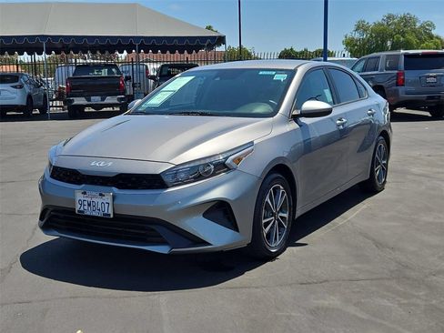 Used 2023 Kia Forte LXS FWD image 31