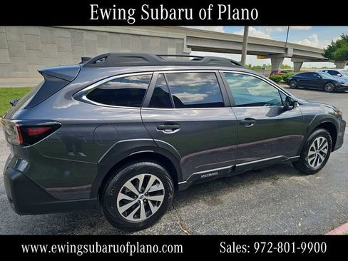 Used 2025 Subaru Outback Premium image 5