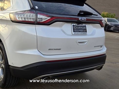 Used 2018 Ford Edge Titanium w/ Equipment Group 302A AWD/4WD image 5