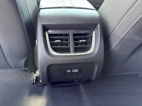 Used 2025 Chevrolet Blazer LT AWD/4WD image 31