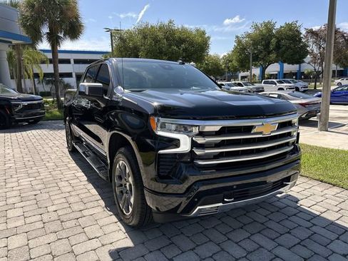 Used 2024 Chevrolet Silverado 1500 High Country RWD image 17