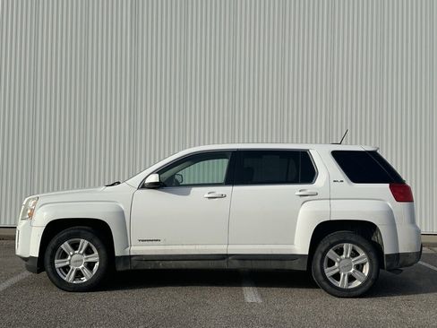 Used 2015 GMC Terrain SLE image 2