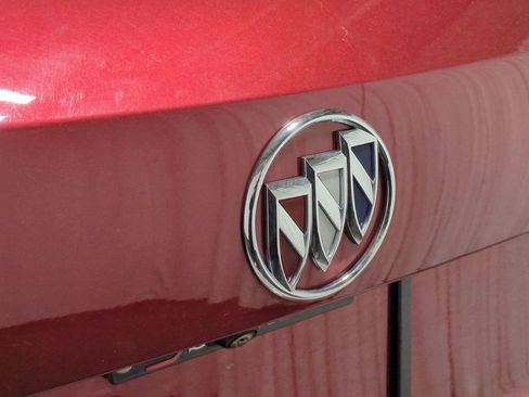 Used 2023 Buick Envision Essence image 12