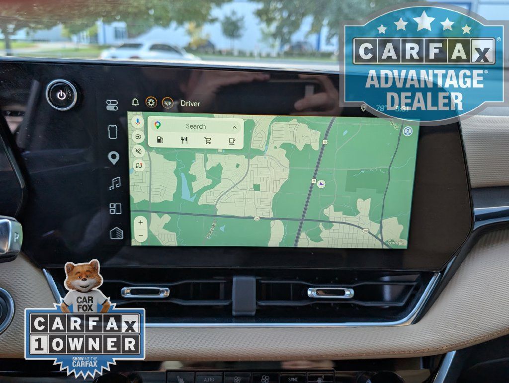 Used 2025 Chevrolet Equinox ACTIV w/ Safety and Technology Package AWD/4WD image 7