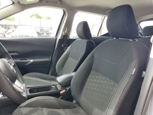 Used 2024 Nissan Kicks SV FWD image 16