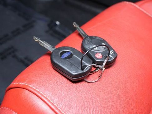 Used 2010 Ford Mustang GT Premium image 14