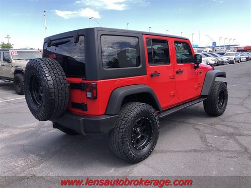Used 2018 Jeep Wrangler Unlimited Sport S AWD/4WD image 9