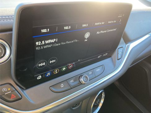 Used 2023 Chevrolet Blazer LT image 12