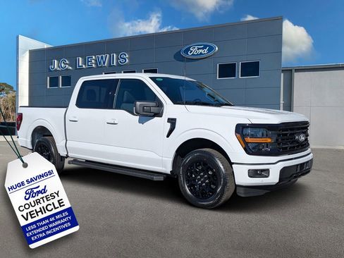New 2026 Ford F150 XLT w/ Equipment Group 302A MID RWD image 1