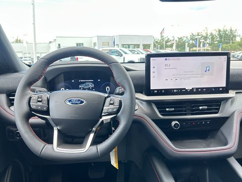 New 2026 Ford Explorer ST-Line w/ ST-Line Street Pack RWD image 12