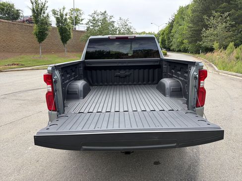 Used 2026 Chevrolet Silverado 1500 RST w/ RST Select Package AWD/4WD image 18