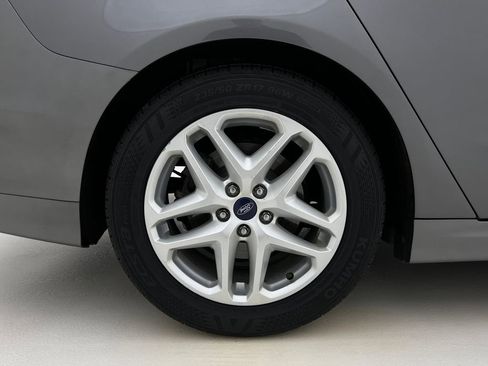 Used 2013 Ford Fusion SE image 28