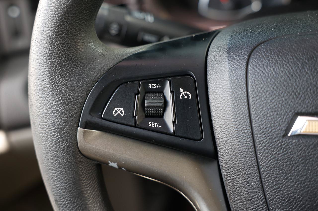 Used 2015 Chevrolet Malibu LS FWD image 25