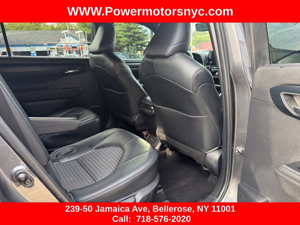 Used 2023 Toyota Highlander XSE AWD/4WD image 26