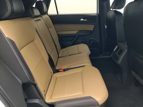 Used 2021 Volkswagen Atlas Cross Sport SE AWD/4WD image 19