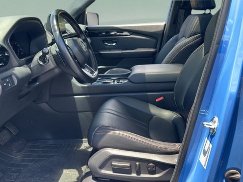 Certified 2024 Honda Pilot TrailSport image 9
