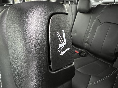 New 2026 Chrysler Voyager LX image 34