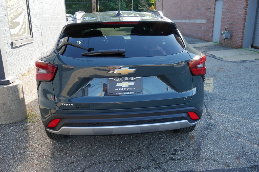 New 2026 Chevrolet Trax LT w/ LT Convenience Package FWD image 26