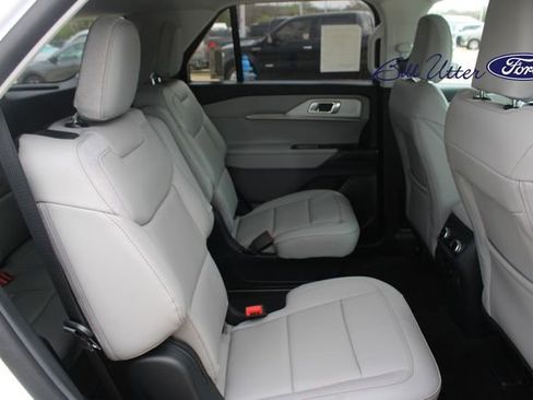 New 2026 Ford Explorer Active image 9