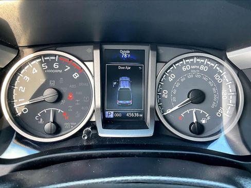 Used 2023 Toyota Tacoma SR5 AWD/4WD image 24