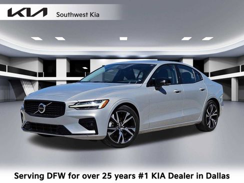 Used 2024 Volvo S60 B5 Core FWD image 1