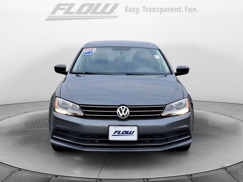 Used 2015 Volkswagen Jetta S image 2