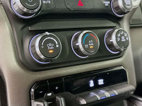 Used 2020 RAM 1500 Big Horn RWD image 18