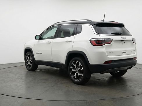Used 2025 Jeep Compass Limited AWD/4WD image 6