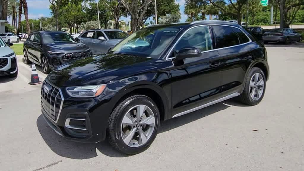 Certified 2024 Audi Q5 2.0T Premium w/ Convenience Package AWD/4WD image 4