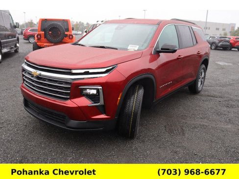 New 2026 Chevrolet Traverse LT w/ Driver Confidence Package image 3