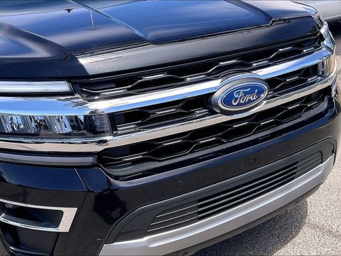 Used 2024 Ford Expedition Limited RWD image 28